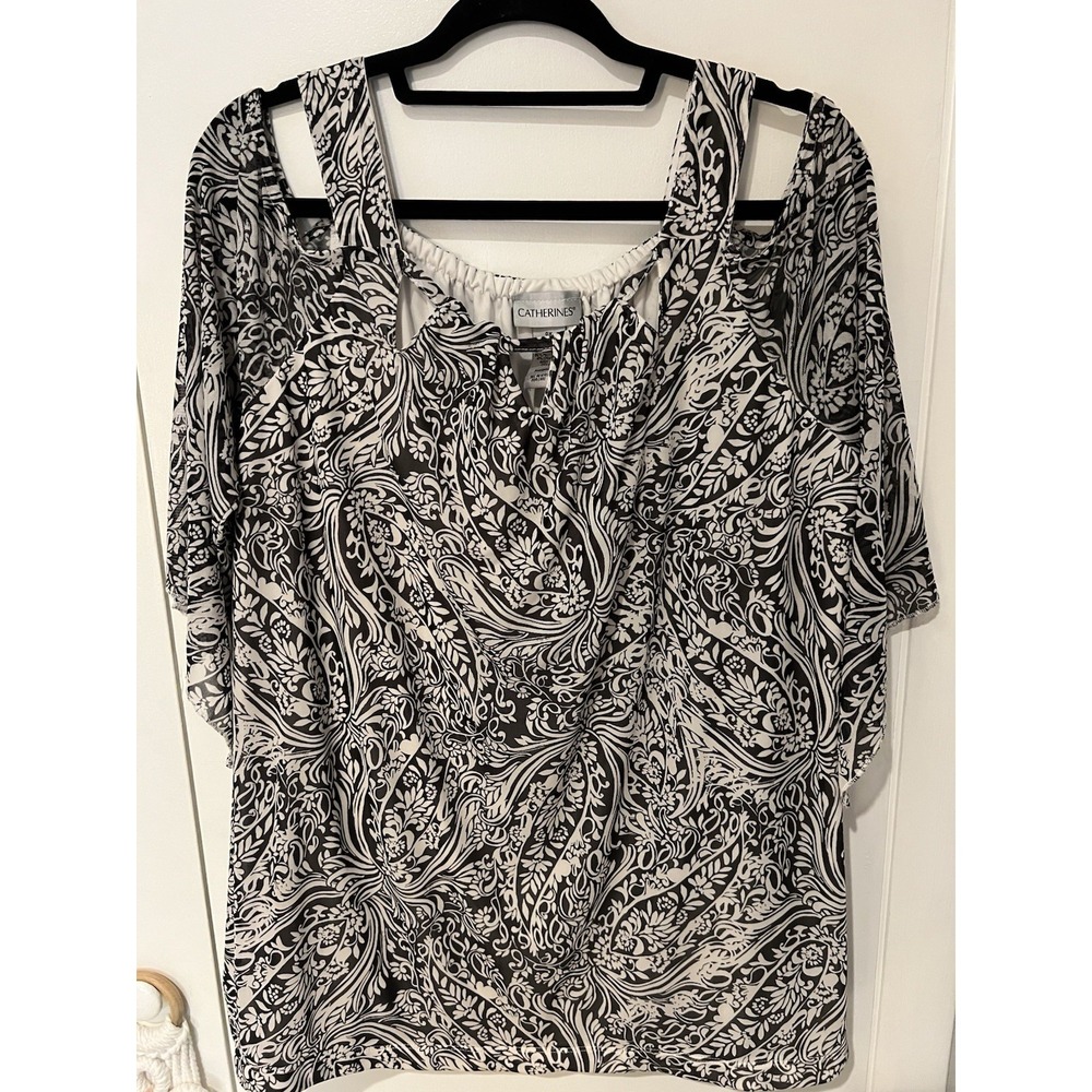 Catherine's Women's Size 0X Top Shirt White Black Mesh Overlay Shoulder Cut Outs